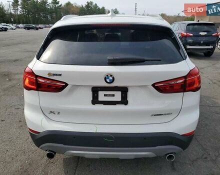Белый БМВ Х1, объемом двигателя 2 л и пробегом 70 тыс. км за 3000 $, фото 4 на Automoto.ua
