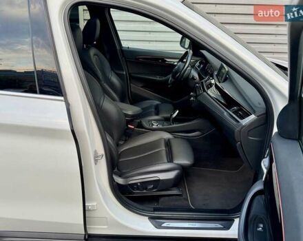 Белый БМВ Х1, объемом двигателя 2 л и пробегом 63 тыс. км за 25800 $, фото 46 на Automoto.ua
