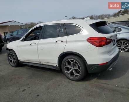 Белый БМВ Х1, объемом двигателя 2 л и пробегом 70 тыс. км за 3000 $, фото 1 на Automoto.ua