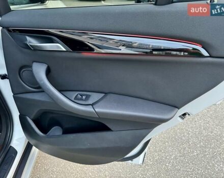 Белый БМВ Х1, объемом двигателя 2 л и пробегом 63 тыс. км за 25800 $, фото 56 на Automoto.ua