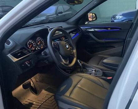 Білий БМВ Х1, об'ємом двигуна 2 л та пробігом 65 тис. км за 27500 $, фото 6 на Automoto.ua