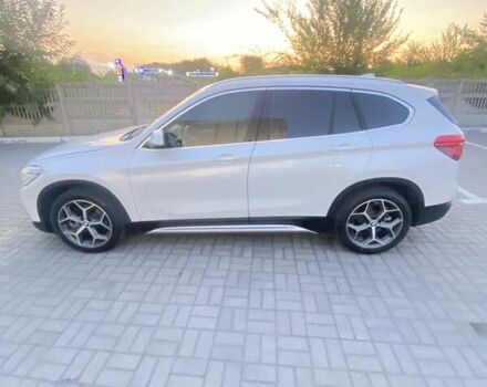 Білий БМВ Х1, об'ємом двигуна 2 л та пробігом 124 тис. км за 19999 $, фото 4 на Automoto.ua