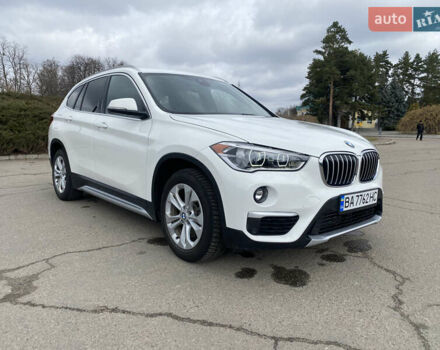 Білий БМВ Х1, об'ємом двигуна 2 л та пробігом 54 тис. км за 23800 $, фото 2 на Automoto.ua