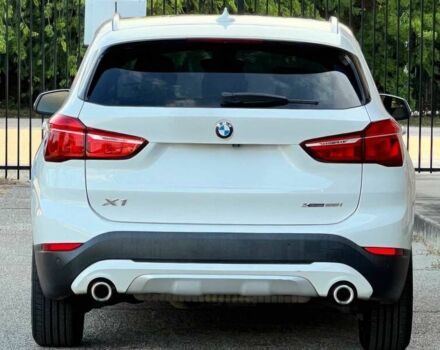 Белый БМВ Х1, объемом двигателя 2 л и пробегом 34 тыс. км за 11200 $, фото 6 на Automoto.ua