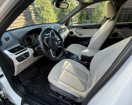 Белый БМВ Х1, объемом двигателя 2 л и пробегом 20 тыс. км за 30200 $, фото 6 на Automoto.ua