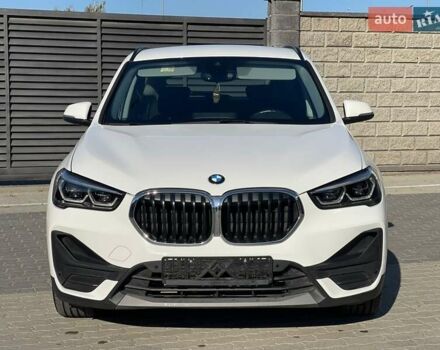 Белый БМВ Х1, объемом двигателя 2 л и пробегом 52 тыс. км за 33800 $, фото 3 на Automoto.ua
