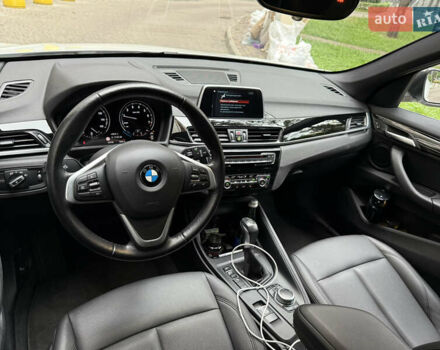 Білий БМВ Х1, об'ємом двигуна 2 л та пробігом 50 тис. км за 22777 $, фото 19 на Automoto.ua