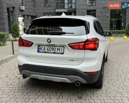 Білий БМВ Х1, об'ємом двигуна 2 л та пробігом 50 тис. км за 22777 $, фото 10 на Automoto.ua