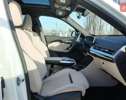 Белый БМВ Х1, объемом двигателя 2 л и пробегом 10 тыс. км за 39990 $, фото 11 на Automoto.ua
