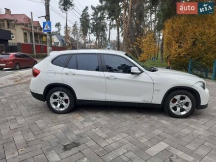 Білий БМВ Х1, об'ємом двигуна 2 л та пробігом 200 тис. км за 10500 $, фото 1 на Automoto.ua
