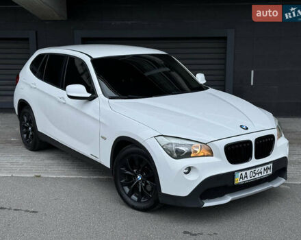Белый БМВ Х1, объемом двигателя 2 л и пробегом 161 тыс. км за 11700 $, фото 1 на Automoto.ua