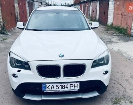 Білий БМВ Х1, об'ємом двигуна 2 л та пробігом 216 тис. км за 9700 $, фото 1 на Automoto.ua