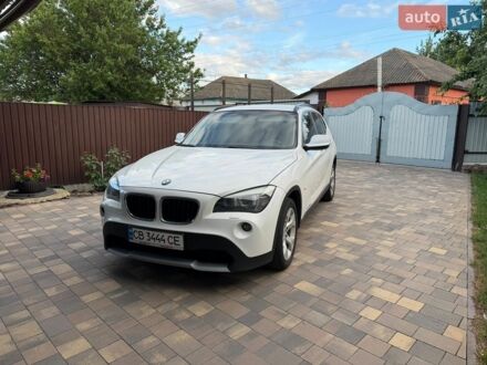 Білий БМВ Х1, об'ємом двигуна 2 л та пробігом 320 тис. км за 10500 $, фото 1 на Automoto.ua