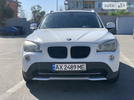 БМВ Х1 2011 в Харькове на Automoto.ua Белый БМВ Х1, объемом двигателя 2 л и пробегом 200 тыс. км за 12200 $, фото 1 на Automoto.ua