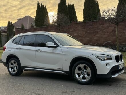 Білий БМВ Х1, об'ємом двигуна 2 л та пробігом 300 тис. км за 10700 $, фото 1 на Automoto.ua