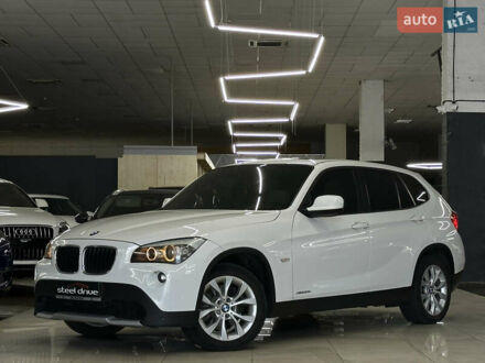 Білий БМВ Х1, об'ємом двигуна 3 л та пробігом 193 тис. км за 13279 $, фото 1 на Automoto.ua