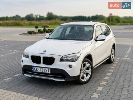 Белый БМВ Х1, объемом двигателя 2 л и пробегом 282 тыс. км за 5882 $, фото 1 на Automoto.ua