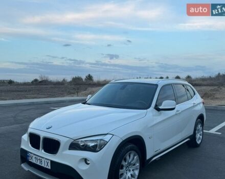 Белый БМВ Х1, объемом двигателя 2 л и пробегом 121 тыс. км за 11999 $, фото 1 на Automoto.ua