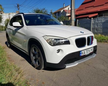 Белый БМВ Х1, объемом двигателя 2 л и пробегом 216 тыс. км за 8608 $, фото 1 на Automoto.ua