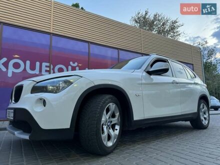 БМВ Х1 2012 в Одессе на Automoto.ua Белый БМВ Х1, объемом двигателя 2 л и пробегом 176 тыс. км за 9999 $, фото 1 на Automoto.ua