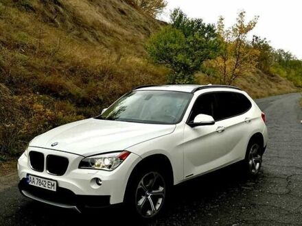 БМВ Х1 2012 в Черкассах на Automoto.ua Белый БМВ Х1, объемом двигателя 2.98 л и пробегом 111 тыс. км за 14700 $, фото 1 на Automoto.ua