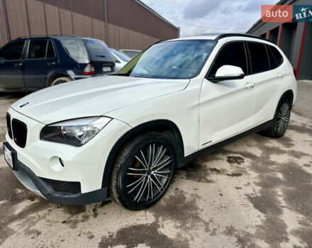 Белый БМВ Х1, объемом двигателя 2 л и пробегом 294 тыс. км за 11500 $, фото 1 на Automoto.ua