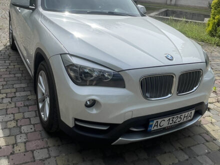 Білий БМВ Х1, об'ємом двигуна 2 л та пробігом 260 тис. км за 11450 $, фото 1 на Automoto.ua