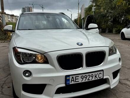 БМВ Х1 2014 в Днепре (Днепропетровске) на Automoto.ua Белый БМВ Х1, объемом двигателя 2 л и пробегом 131 тыс. км за 12500 $, фото 1 на Automoto.ua