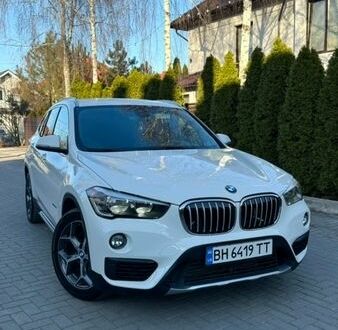 Белый БМВ Х1, объемом двигателя 2 л и пробегом 157 тыс. км за 16000 $, фото 1 на Automoto.ua