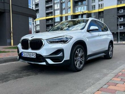 БМВ Х1 2015 в Киеве на Automoto.ua Белый БМВ Х1, объемом двигателя 2 л и пробегом 117 тыс. км за 18799 $, фото 1 на Automoto.ua