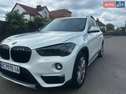 Білий БМВ Х1, об'ємом двигуна 2 л та пробігом 216 тис. км за 15400 $, фото 1 на Automoto.ua