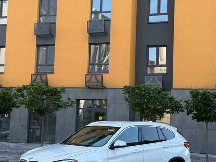 БМВ Х1 2016 у Запоріжжя на Automoto.ua Білий БМВ Х1, об'ємом двигуна 2 л та пробігом 245 тис. км за 16600 $, фото 1 на Automoto.ua