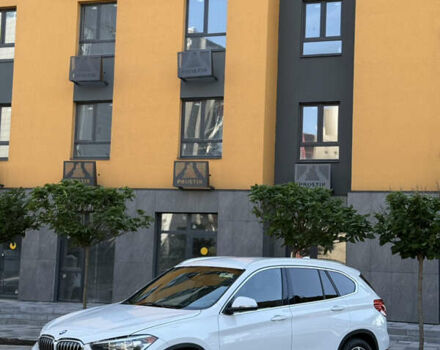Білий БМВ Х1, об'ємом двигуна 2 л та пробігом 251 тис. км за 17800 $, фото 1 на Automoto.ua