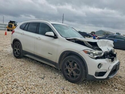 Белый БМВ Х1, объемом двигателя 2 л и пробегом 157 тыс. км за 11900 $, фото 1 на Automoto.ua