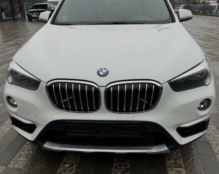 Белый БМВ Х1, объемом двигателя 0 л и пробегом 130 тыс. км за 20100 $, фото 1 на Automoto.ua