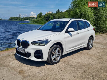 БМВ Х1 2020 у Києві на Automoto.ua Білий БМВ Х1, об'ємом двигуна 2 л та пробігом 57 тис. км за 31500 $, фото 1 на Automoto.ua