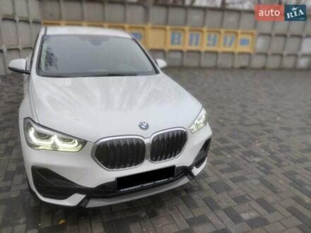 БМВ Х1 2022 в Днепре (Днепропетровске) на Automoto.ua Белый БМВ Х1, объемом двигателя 1.5 л и пробегом 14 тыс. км за 32000 $, фото 1 на Automoto.ua