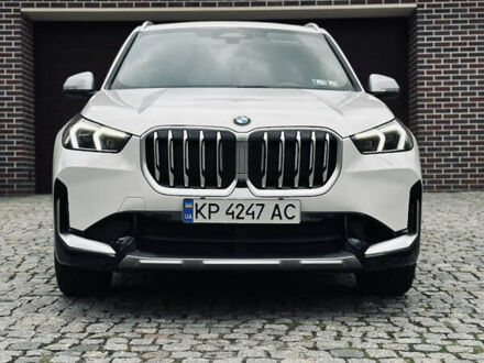 БМВ Х1 2023 в Днепре (Днепропетровске) на Automoto.ua Белый БМВ Х1, объемом двигателя 2 л и пробегом 12 тыс. км за 38500 $, фото 1 на Automoto.ua
