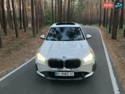 БМВ Х1 2023 в Полтаве на Automoto.ua Белый БМВ Х1, объемом двигателя 2 л и пробегом 20 тыс. км за 37300 $, фото 1 на Automoto.ua