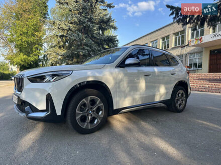 БМВ Х1 2023 у Харкові на Automoto.ua Білий БМВ Х1, об'ємом двигуна 2 л та пробігом 43 тис. км за 43500 $, фото 1 на Automoto.ua