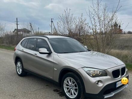 БМВ Х1 2010 в Харькове на Automoto.ua Бежевый БМВ Х1, объемом двигателя 2 л и пробегом 326 тыс. км за 10600 $, фото 1 на Automoto.ua