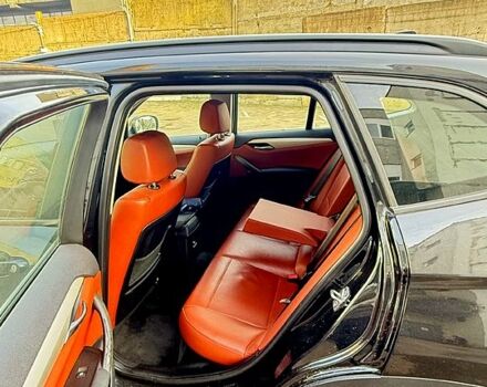 Чорний БМВ Х1, об'ємом двигуна 2 л та пробігом 300 тис. км за 8750 $, фото 3 на Automoto.ua