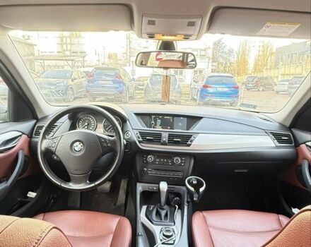 Черный БМВ Х1, объемом двигателя 2 л и пробегом 300 тыс. км за 8750 $, фото 3 на Automoto.ua