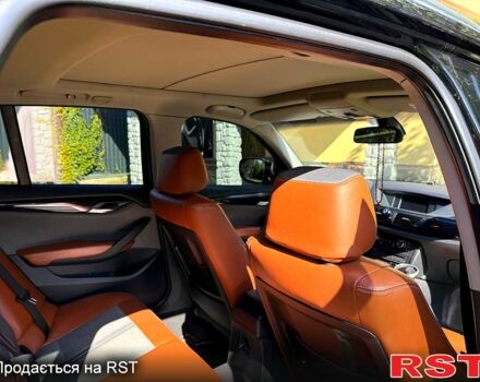 Чорний БМВ Х1, об'ємом двигуна 2 л та пробігом 300 тис. км за 12500 $, фото 2 на Automoto.ua