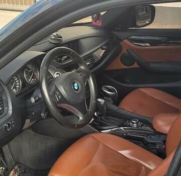 Чорний БМВ Х1, об'ємом двигуна 2 л та пробігом 215 тис. км за 13500 $, фото 5 на Automoto.ua