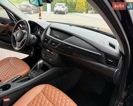 Чорний БМВ Х1, об'ємом двигуна 2 л та пробігом 114 тис. км за 11999 $, фото 19 на Automoto.ua