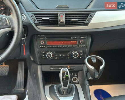 Чорний БМВ Х1, об'ємом двигуна 2 л та пробігом 126 тис. км за 9000 $, фото 11 на Automoto.ua