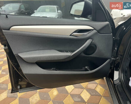 Чорний БМВ Х1, об'ємом двигуна 2 л та пробігом 182 тис. км за 11500 $, фото 16 на Automoto.ua