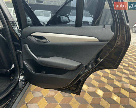 Чорний БМВ Х1, об'ємом двигуна 2 л та пробігом 182 тис. км за 11500 $, фото 18 на Automoto.ua