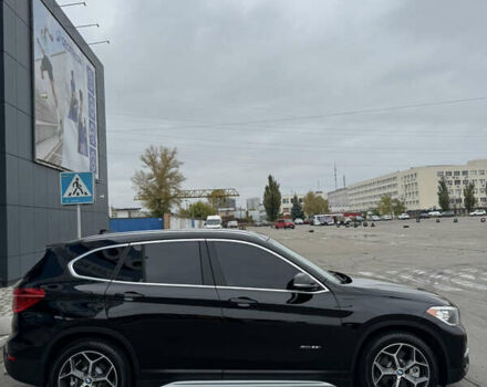 Чорний БМВ Х1, об'ємом двигуна 2 л та пробігом 104 тис. км за 15800 $, фото 4 на Automoto.ua